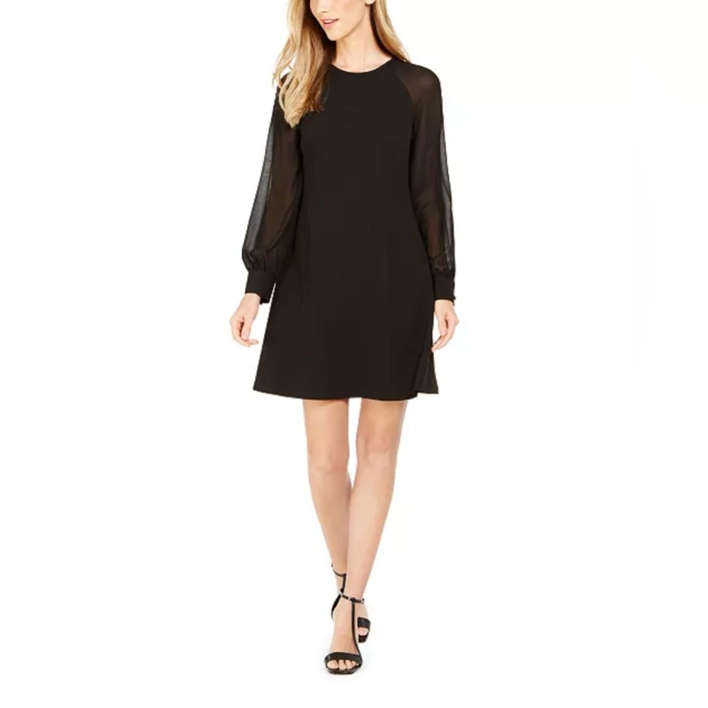 Calvin Klein
Illusion-Sleeve A-Line Dress